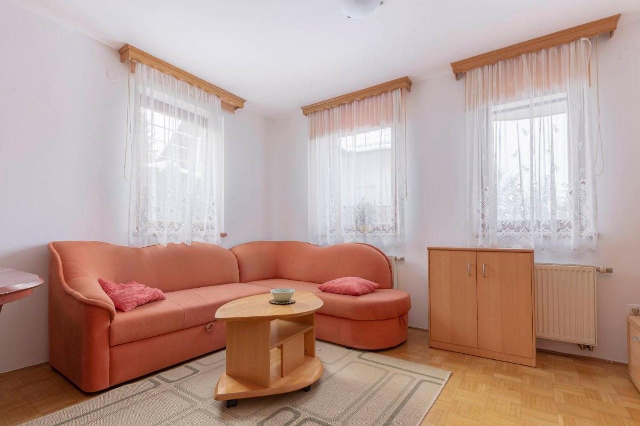 Apartma Ana Preserje  ภายนอก รูปภาพ