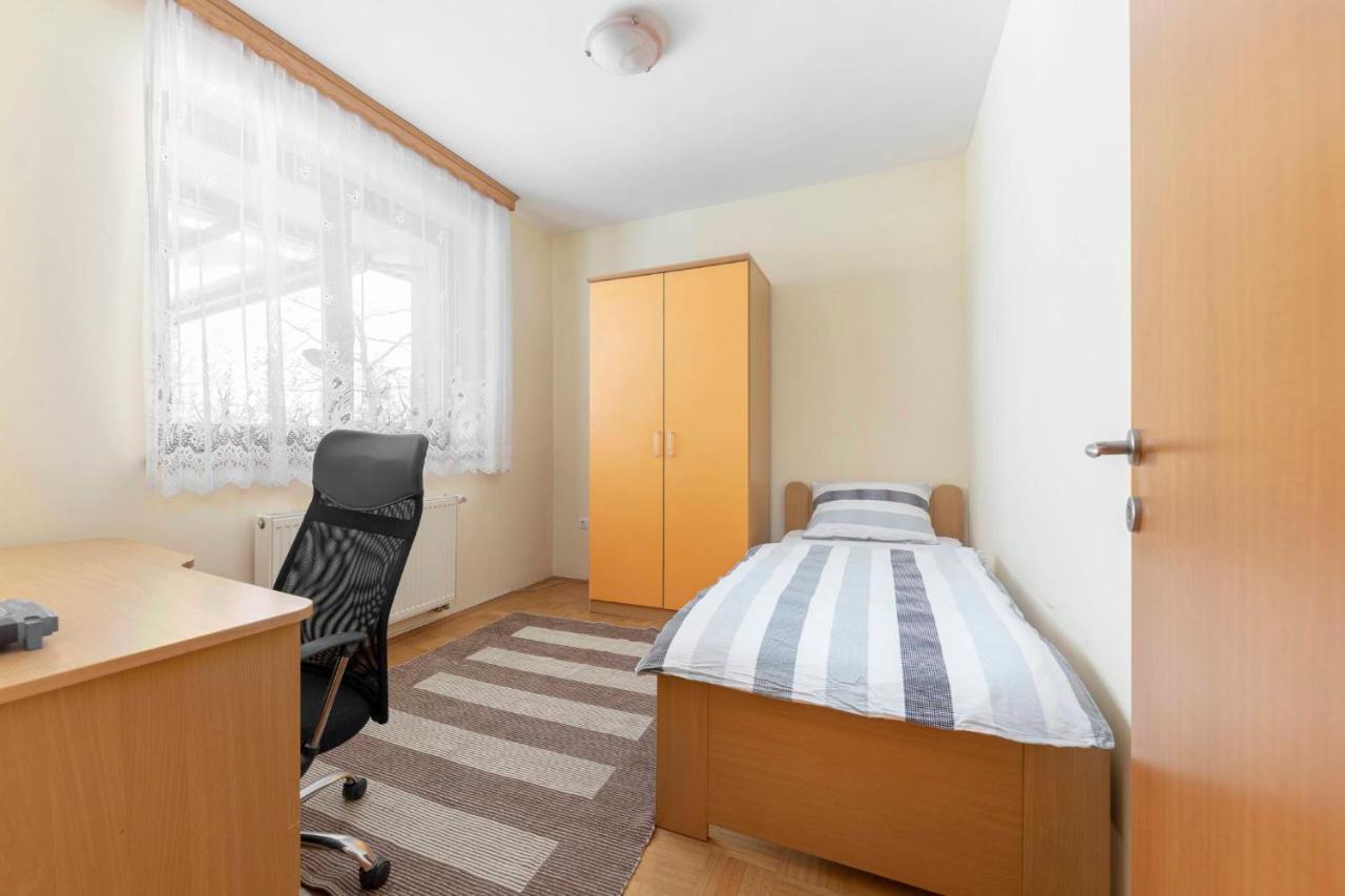 Apartma Ana Preserje  ภายนอก รูปภาพ