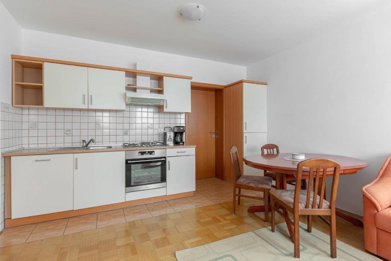 Apartma Ana Preserje  ภายนอก รูปภาพ